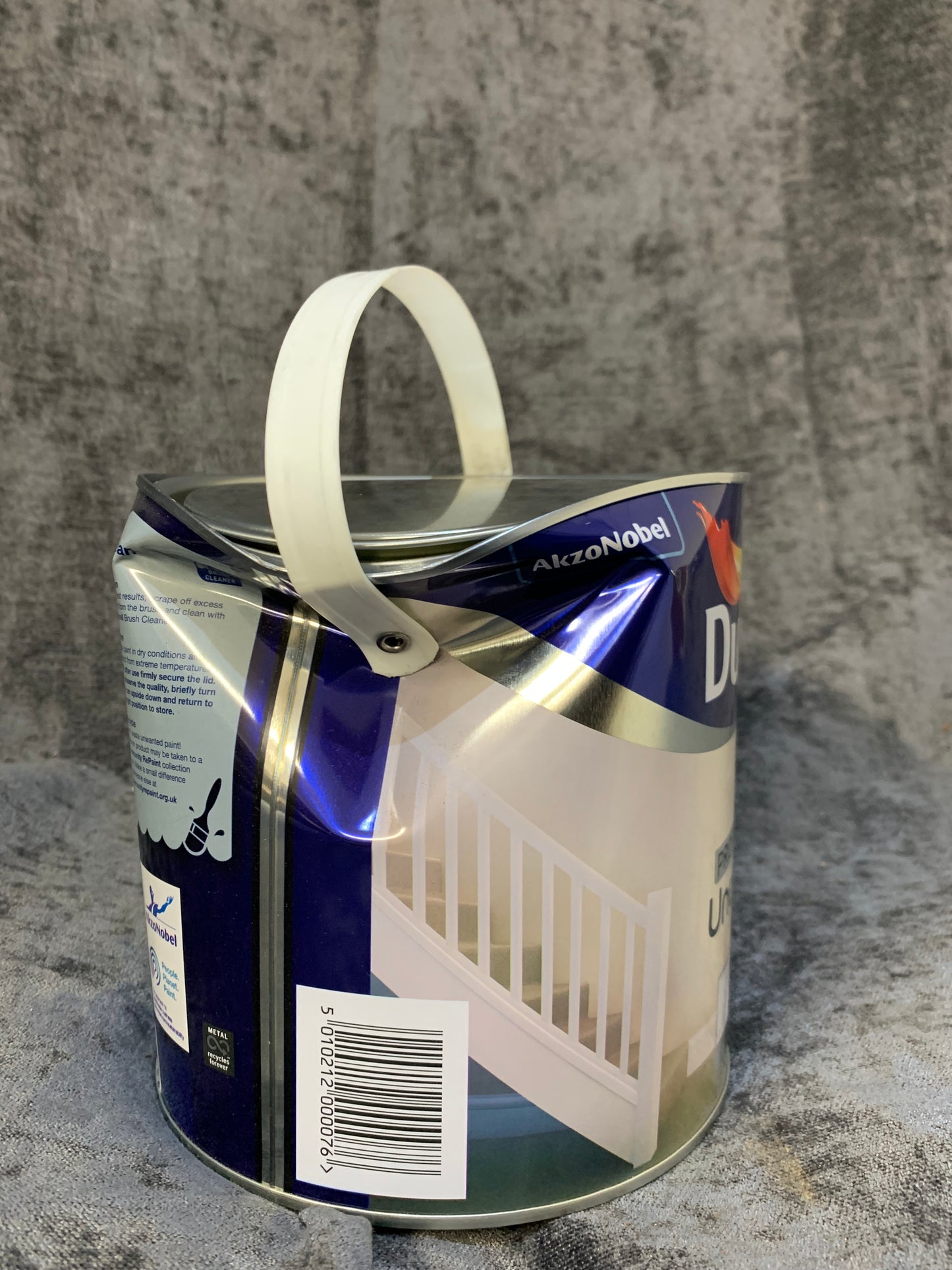 Dulux Professional White Metal & wood Undercoat, 2.5L (E20) B*