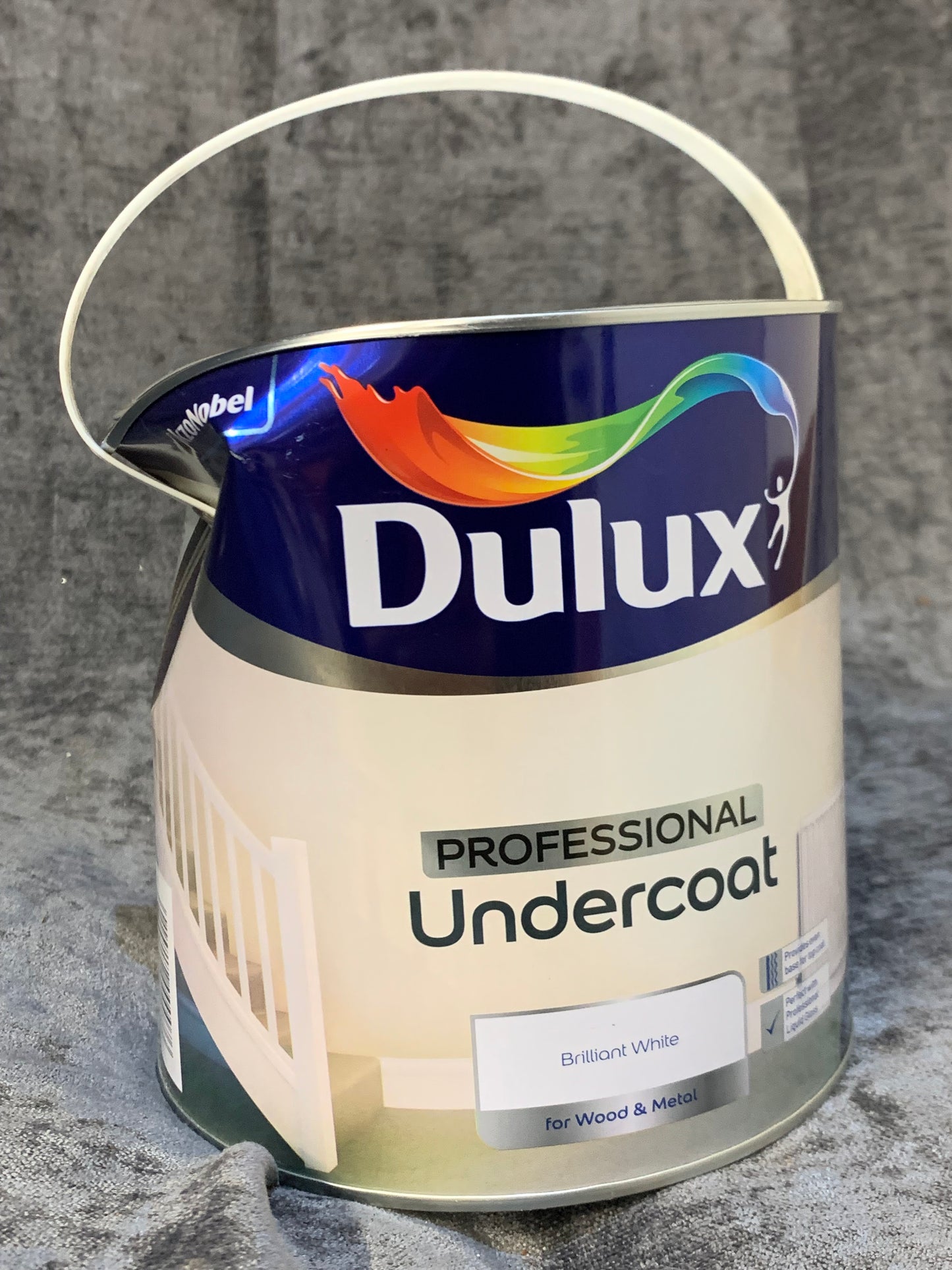 Dulux Professional White Metal & wood Undercoat, 2.5L (E20) B*