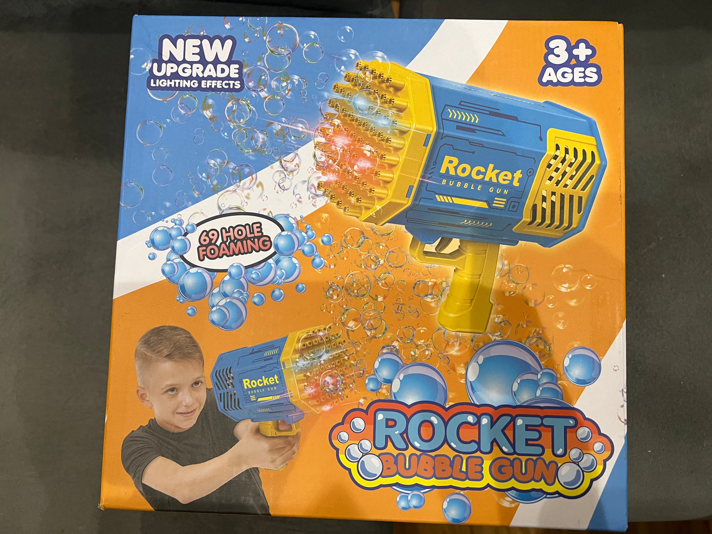 Rocket Bubble Guns with Thousands Bubbles and Colourful Lights Cool Outdoor Toys [Yellow&Blue] (J)