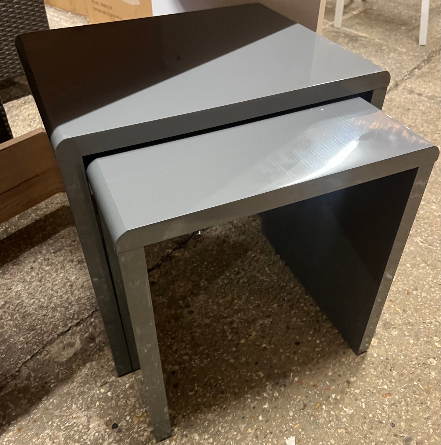 Nest Of 2 Grey Gloss Coffee Tables (R356) (R2)