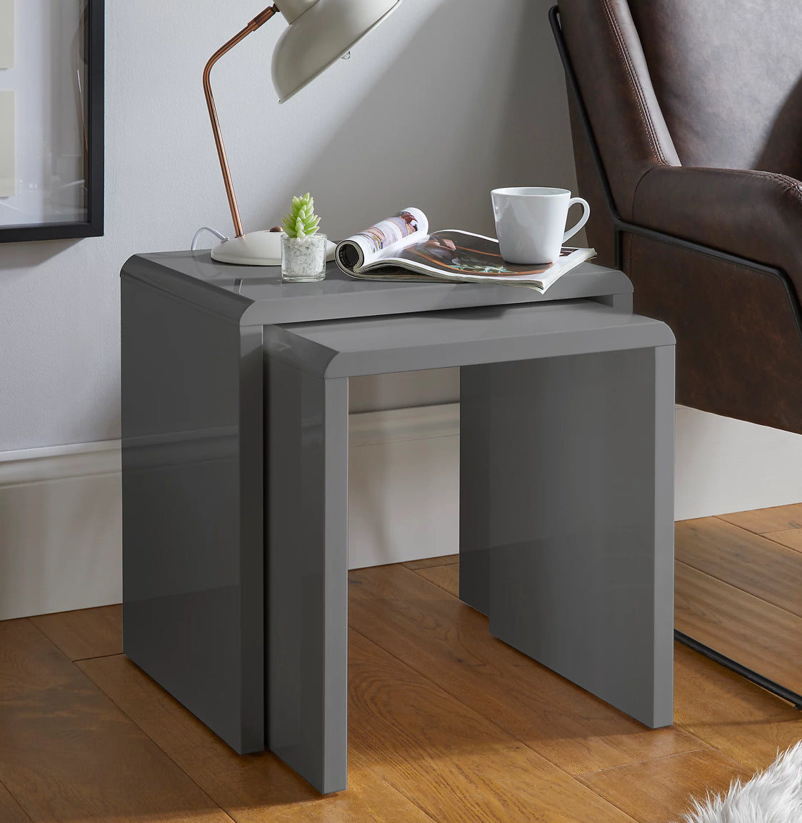 Nest Of 2 Grey Gloss Coffee Tables (R356) (R2)