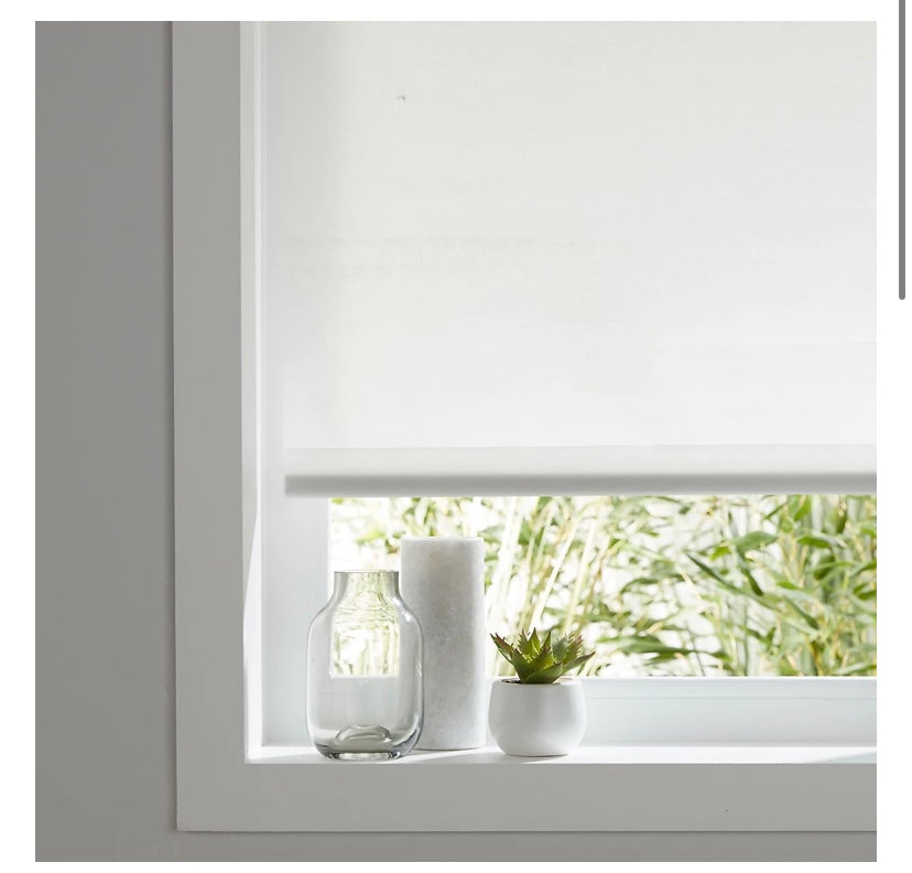 Halo Corded White Plain Daylight Roller Blind (W)160cm (L)180cm (S762)