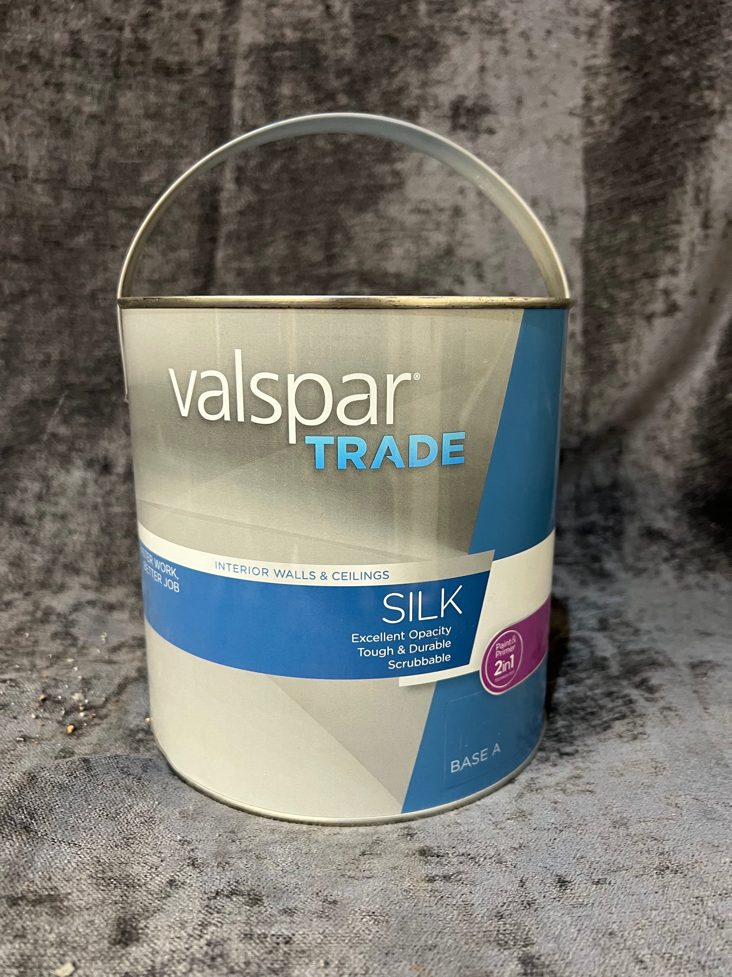 Valspar Trade Silk Base A 2in1 Paint & Primer 2.5L (R403)