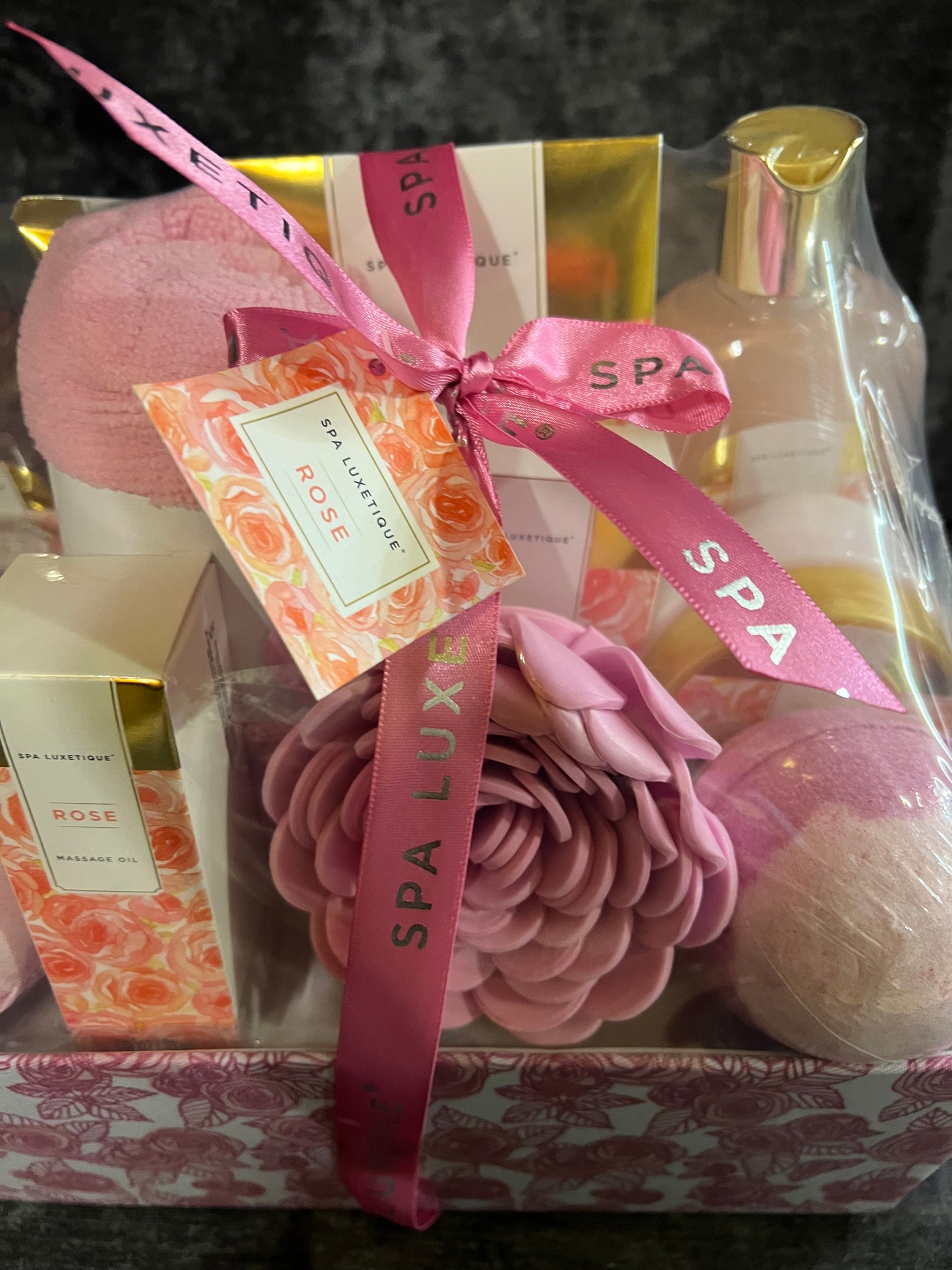 Rose Spa Luxetique Spa Gift Set