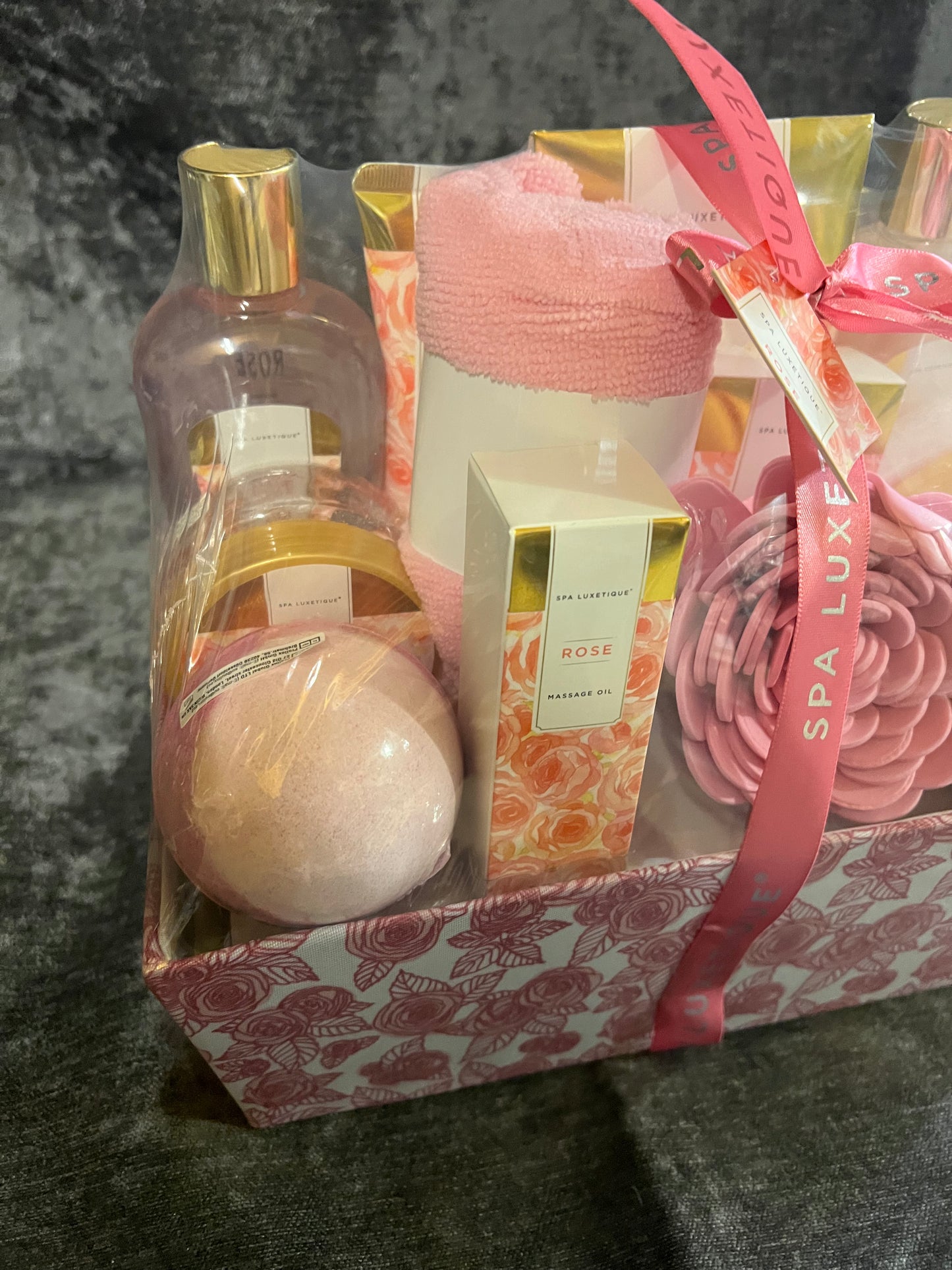 Rose Spa Luxetique Spa Gift Set