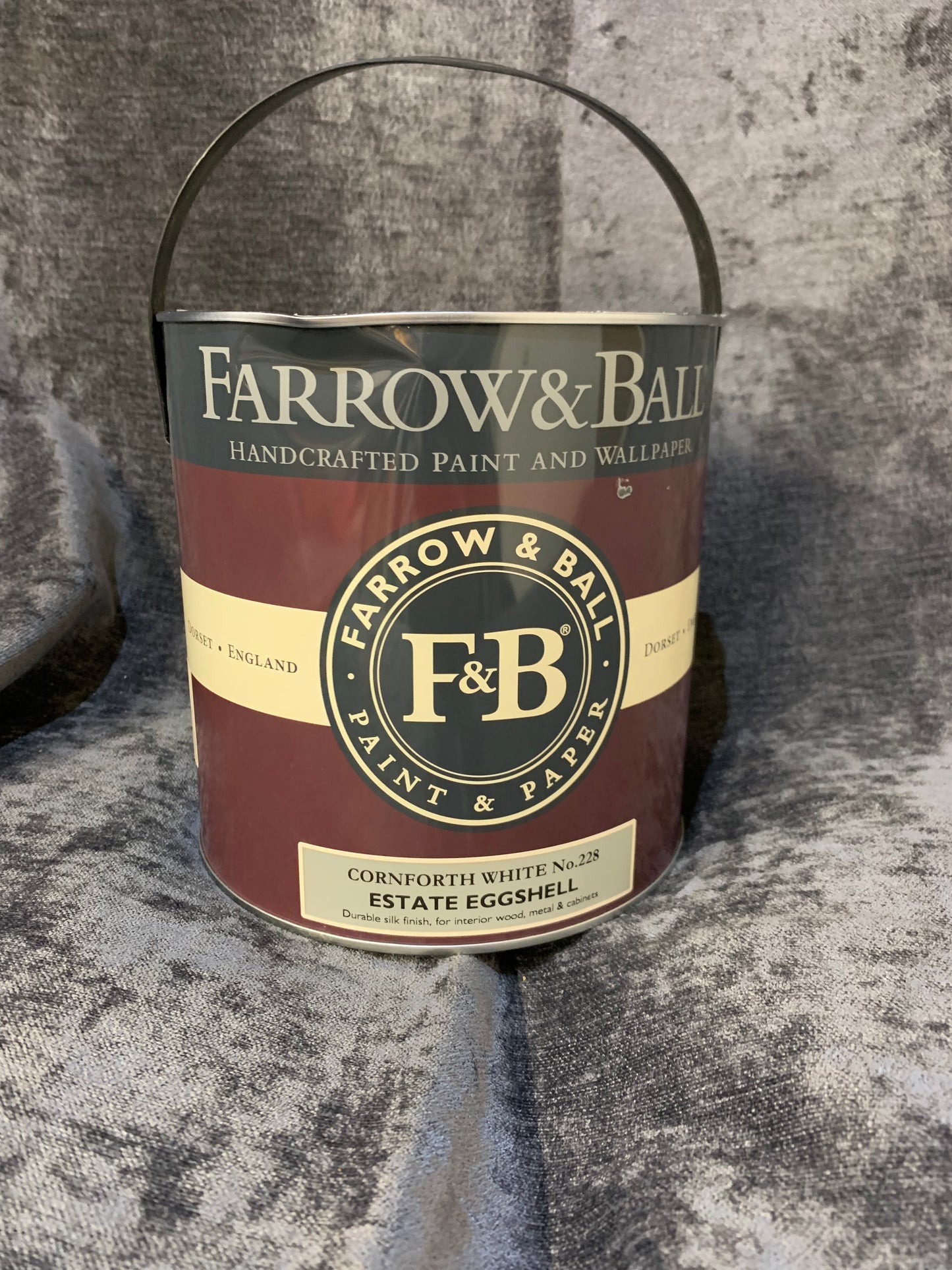 Farrow & Ball Estate Cornforth white No.228 Eggshell Metal & wood paint, 2.5L (B*) (S603)