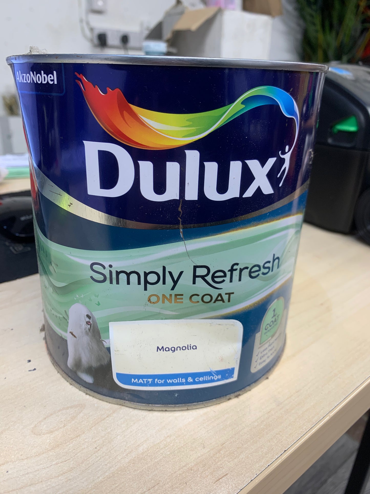 Dulux One coat Magnolia Matt Emulsion paint, 2.5L (S722) (D*)