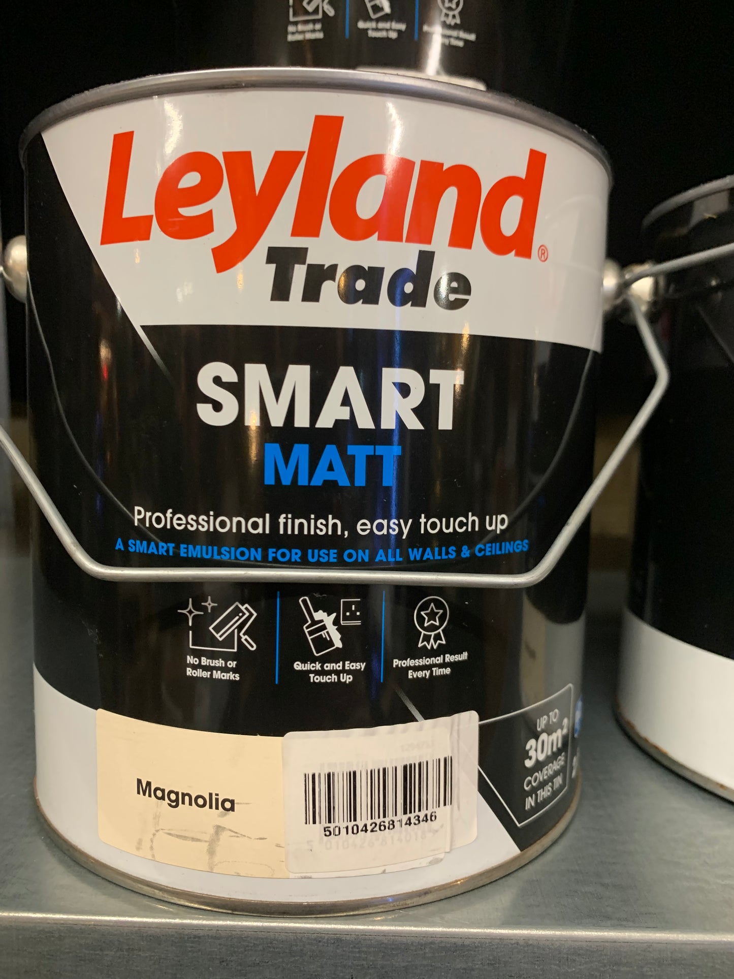 Leyland Trade Smart Magnolia Flat matt Emulsion paint, 2.5L (S740)