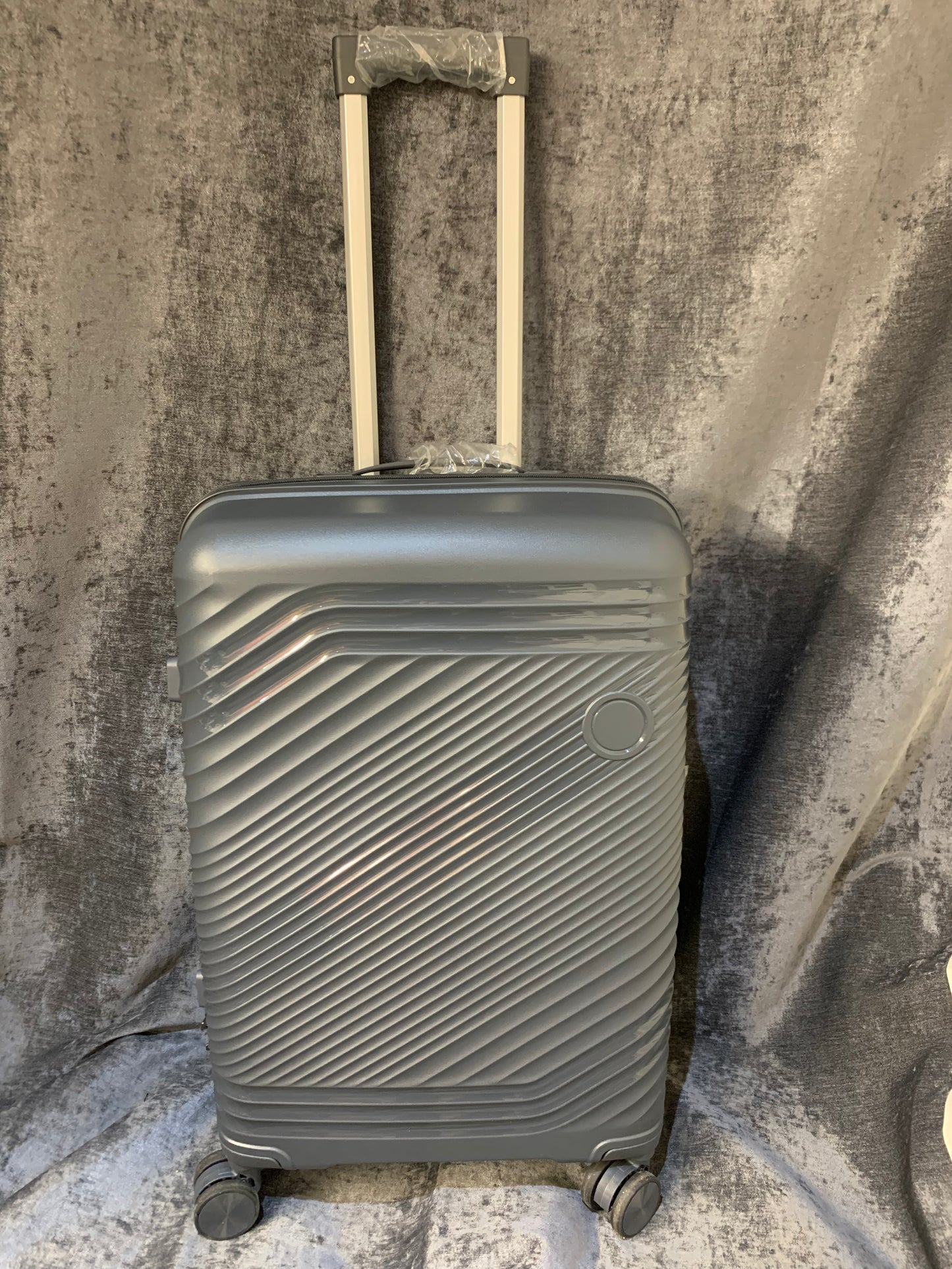 Dark Grey Hard Shell Medium Suitcase (S793) COLLECTION ONLY!!