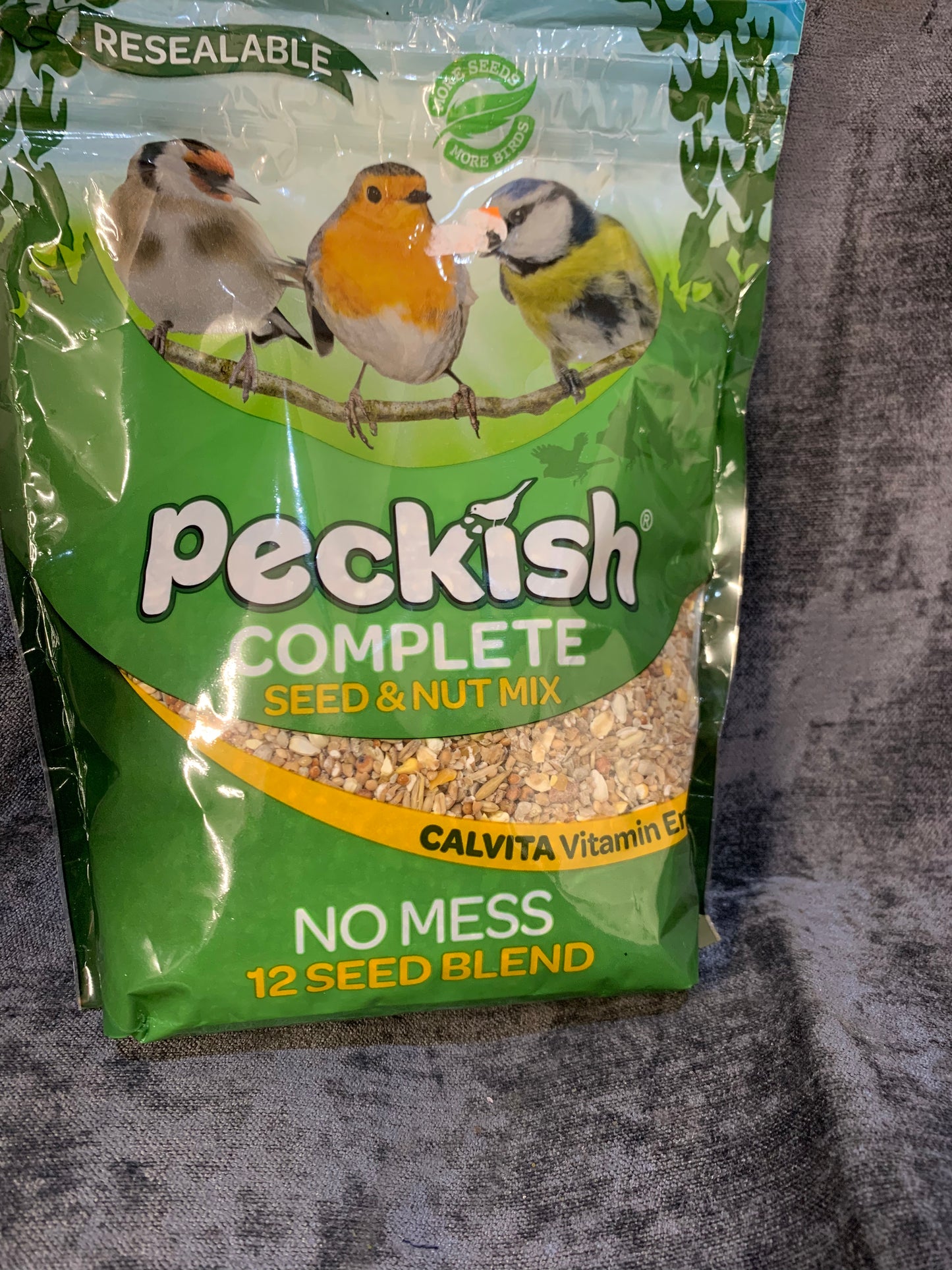 Peckish Complete Seed And Nut Mix 1KG (S812)