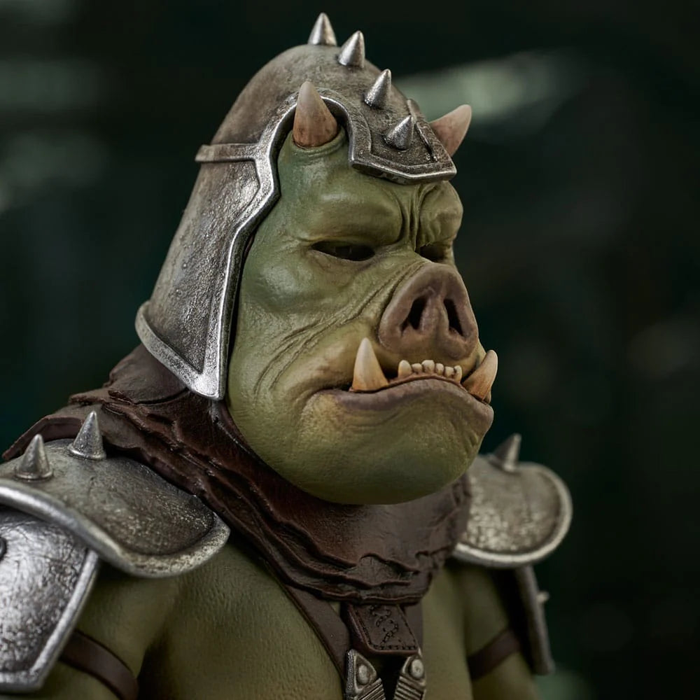 STAR WARS: THE BOOK OF BOBA FETT BUST 1/6 GAMORREAN GUARD ST. PATRICK'S DAY EXCLUSIVE 15CM (R450*) (T)