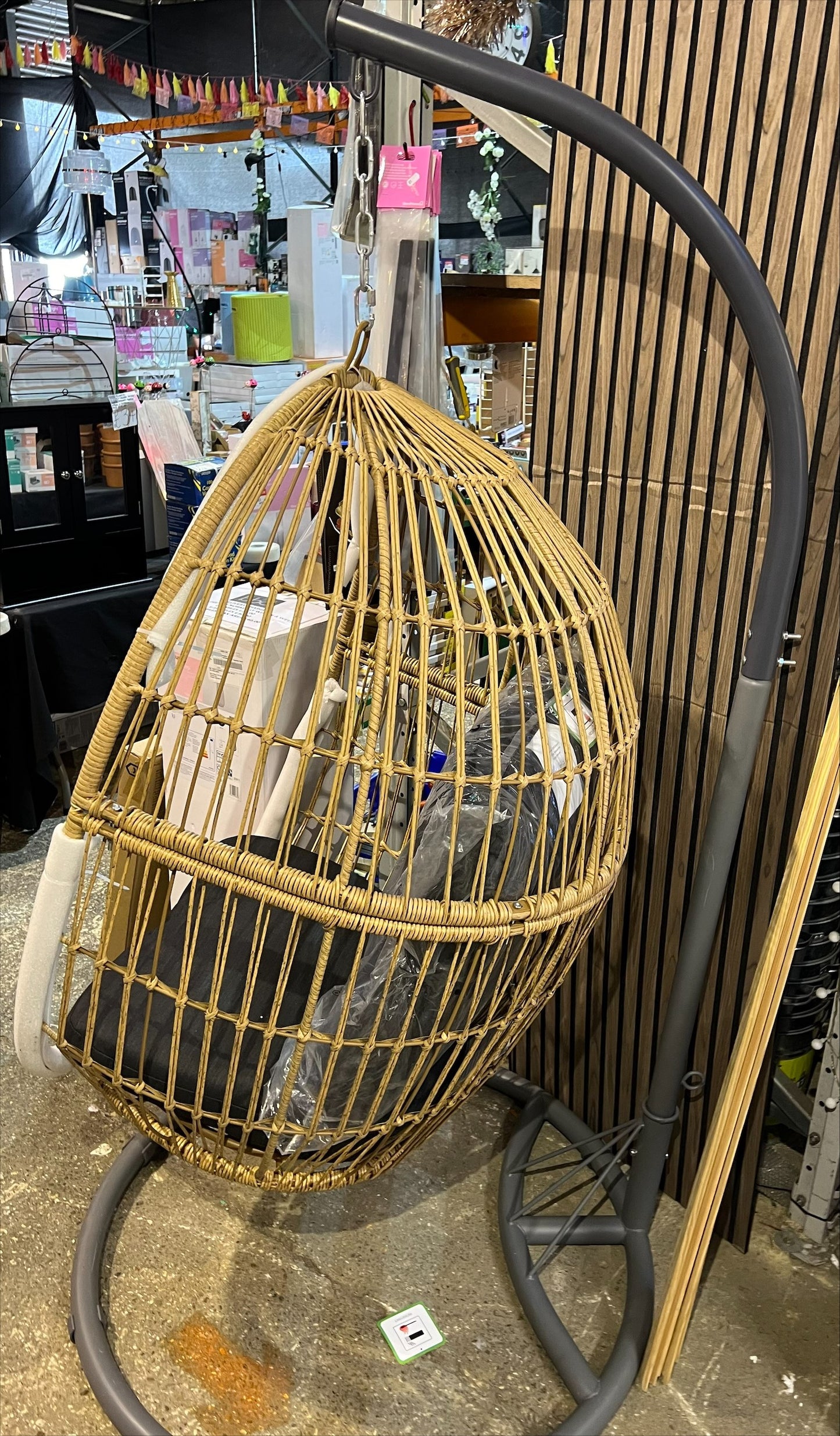 Brown & Black Rattan Effect Hanging Egg Chair (R36)