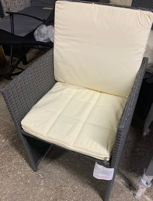 Folding back garden chair with cream cushions (S82)