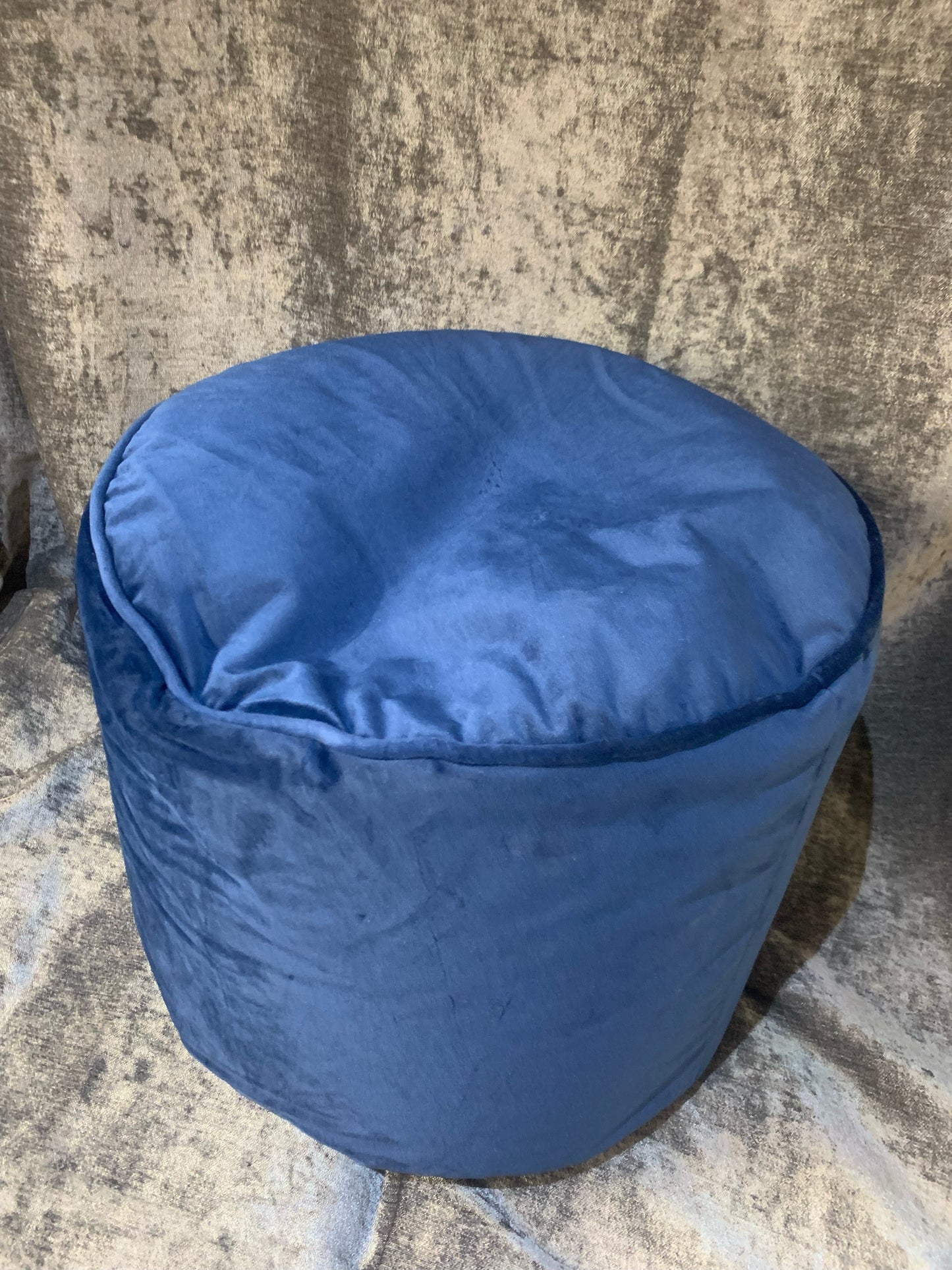 Core Velvet Blue Round Pouffe (S306)