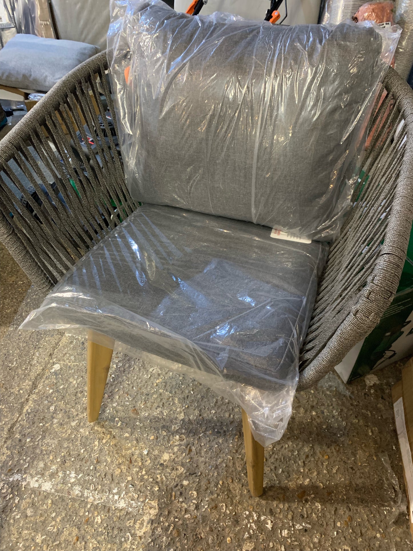 Grey Garden Chair With Cushions (S311)