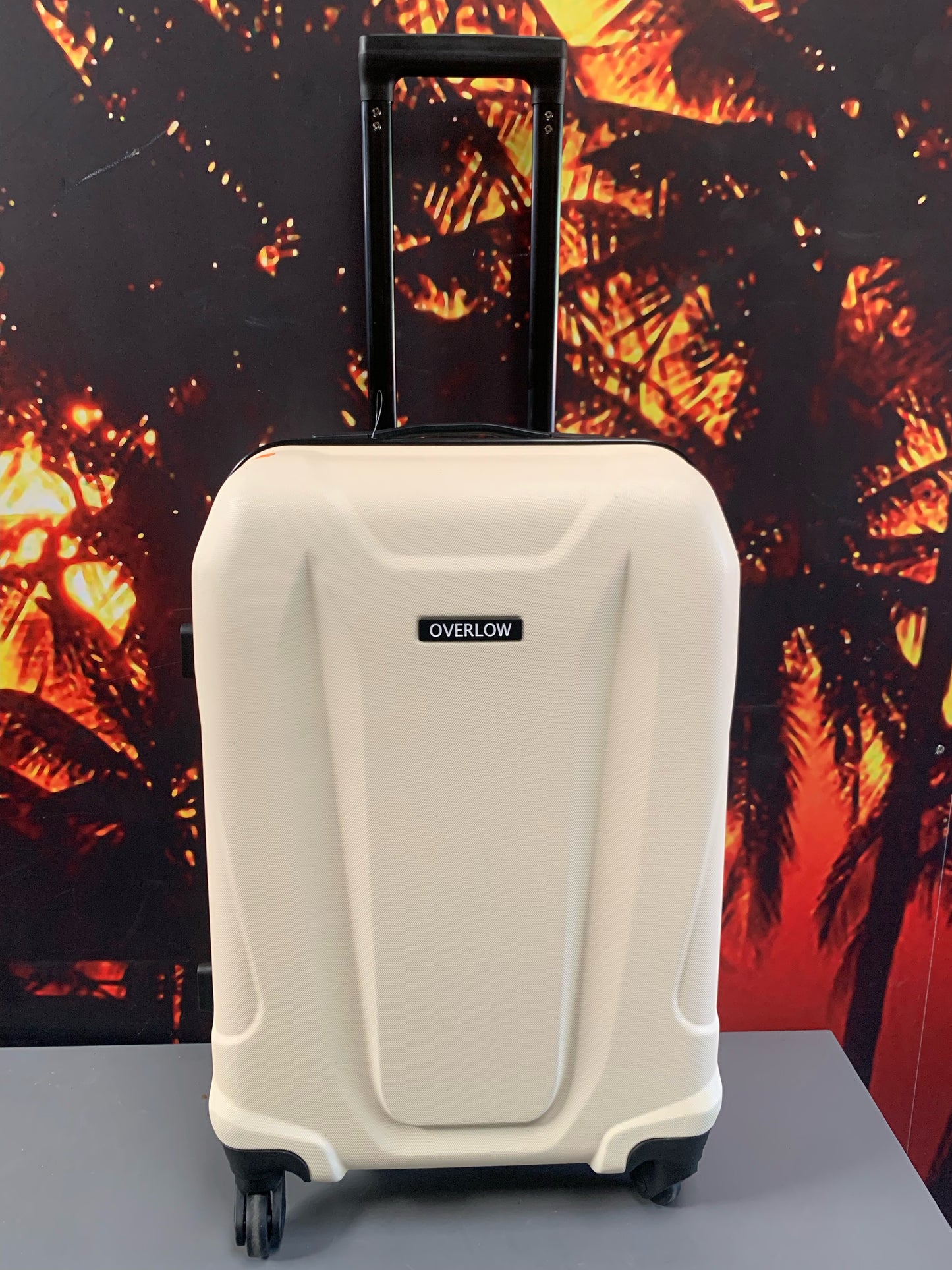 Overlow Cream 4 Wheel Suitcase 41X60X26CM (S1008) (Y) COLLECTION ONLY!