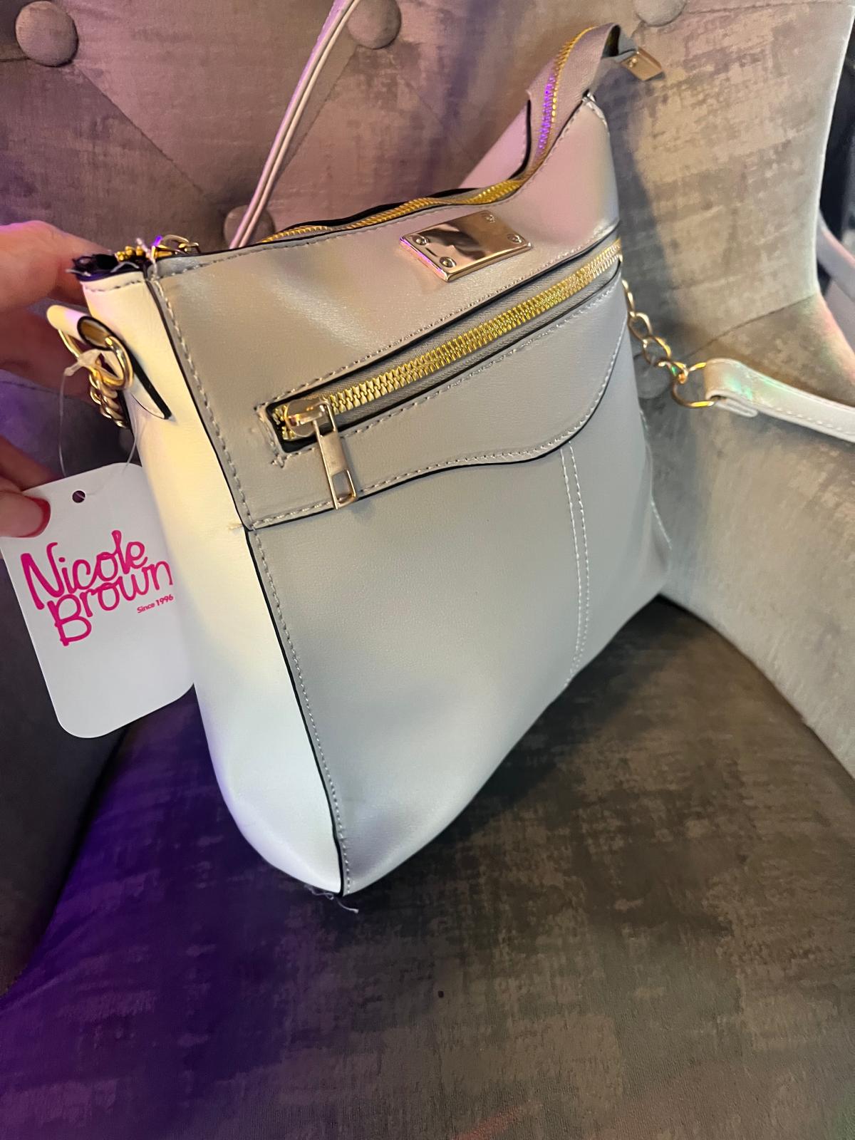 Nicole Brown Over The Shoulder HandBag In Grey And White With Gold Chain Detail (B8)