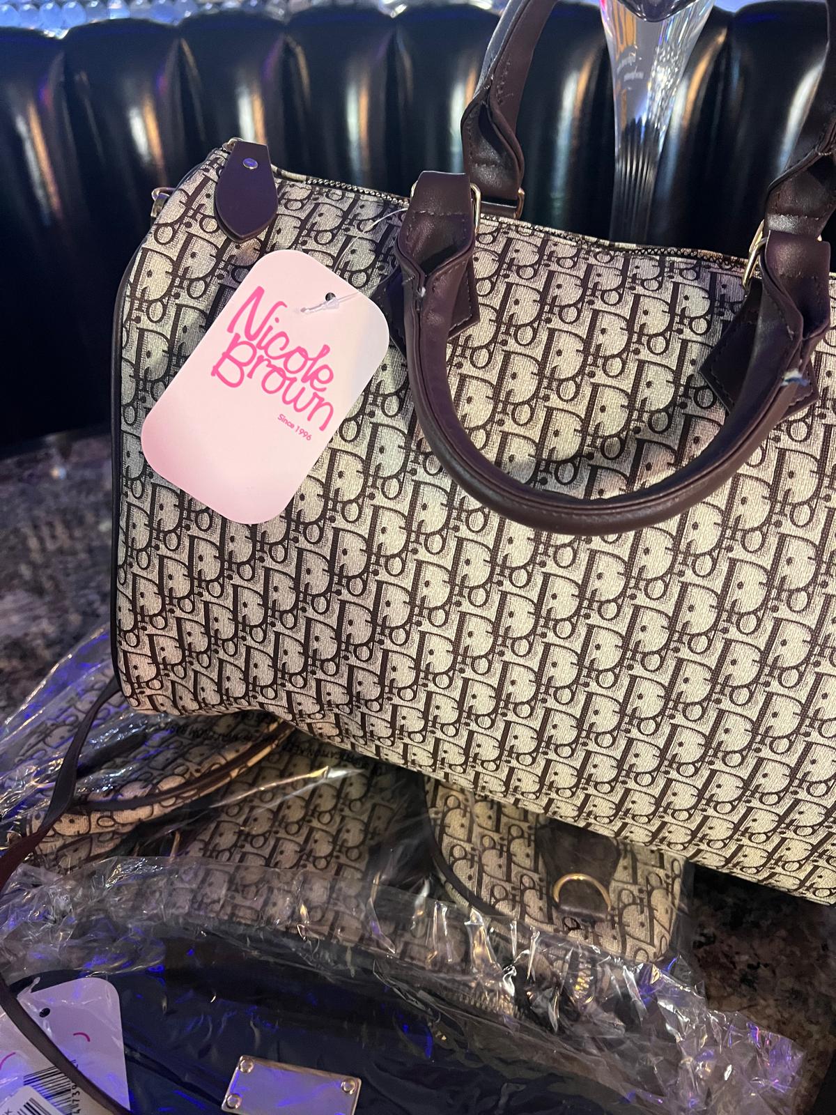 Nicole Brown D10 With Cerise Pink Lined Inside And Shoulder Strap Handbag (B6)