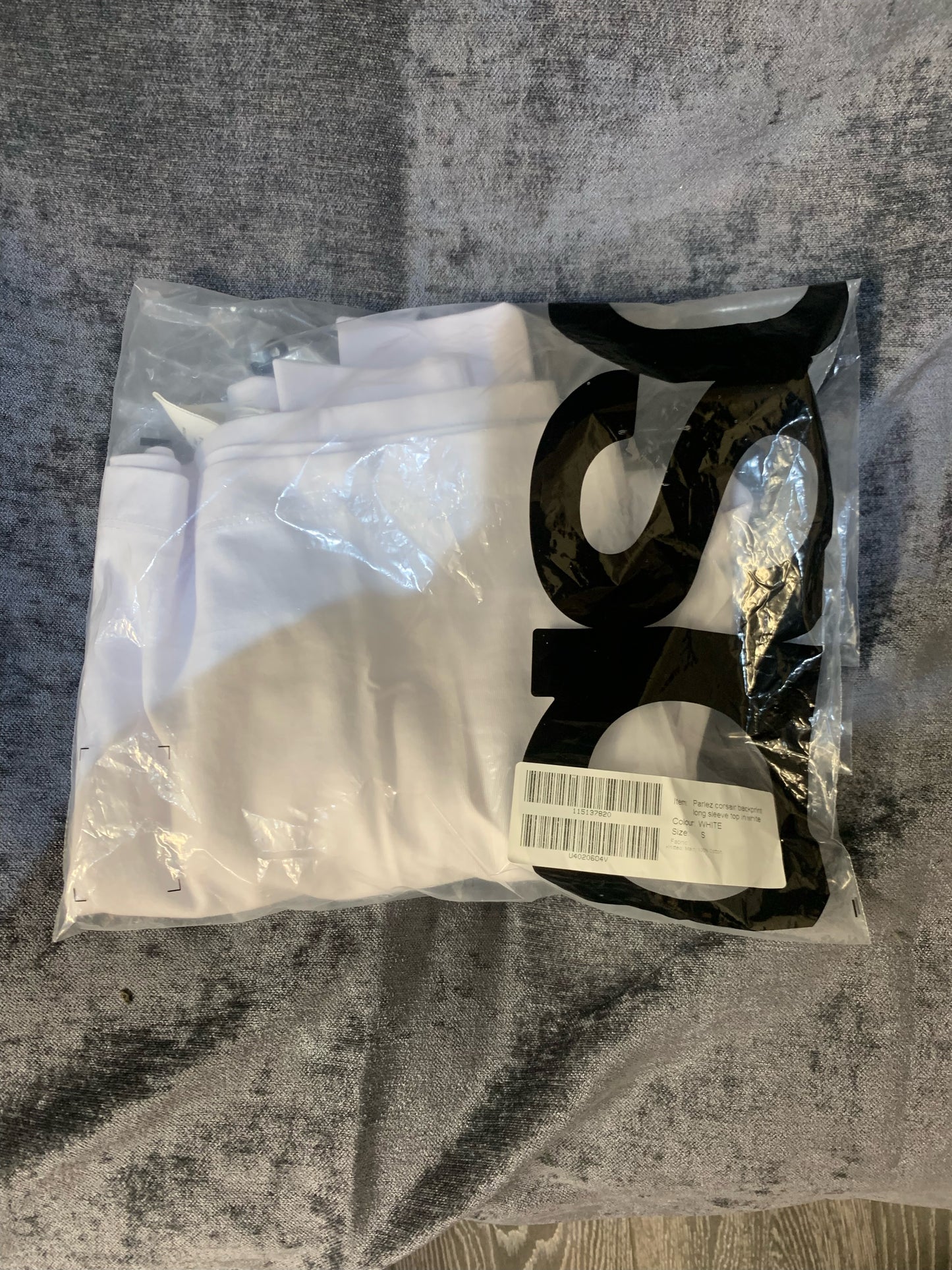 Parlez corsair backprint long sleeve top in white S (S63) (M)