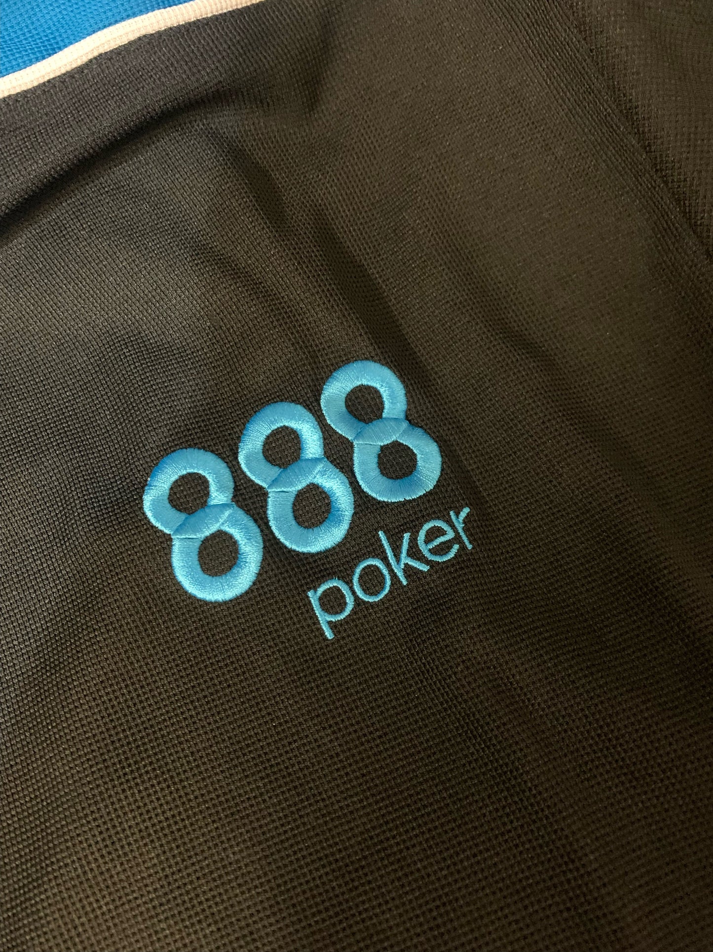 888 Poker t-shirt Size medium Black and Blue (S68) (M)