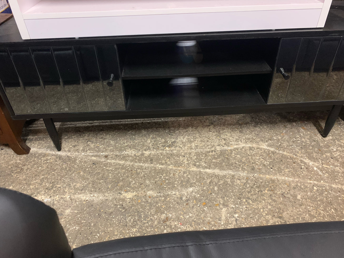 Loren Wide TV Unit SLIGHT DAMAGE (S292)