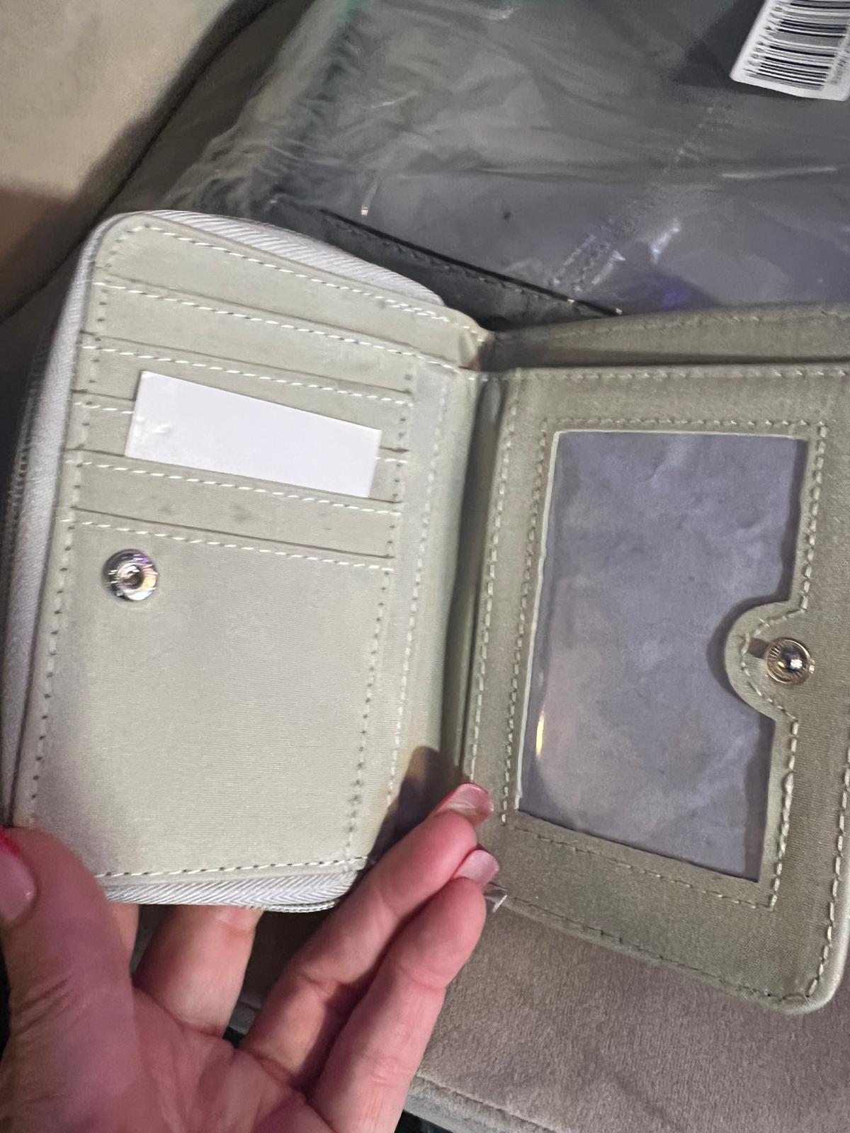 Luxury Purse Secure Zip 15+ Card Slots 2 ID Windows In Mink And Silver Detail (B16)