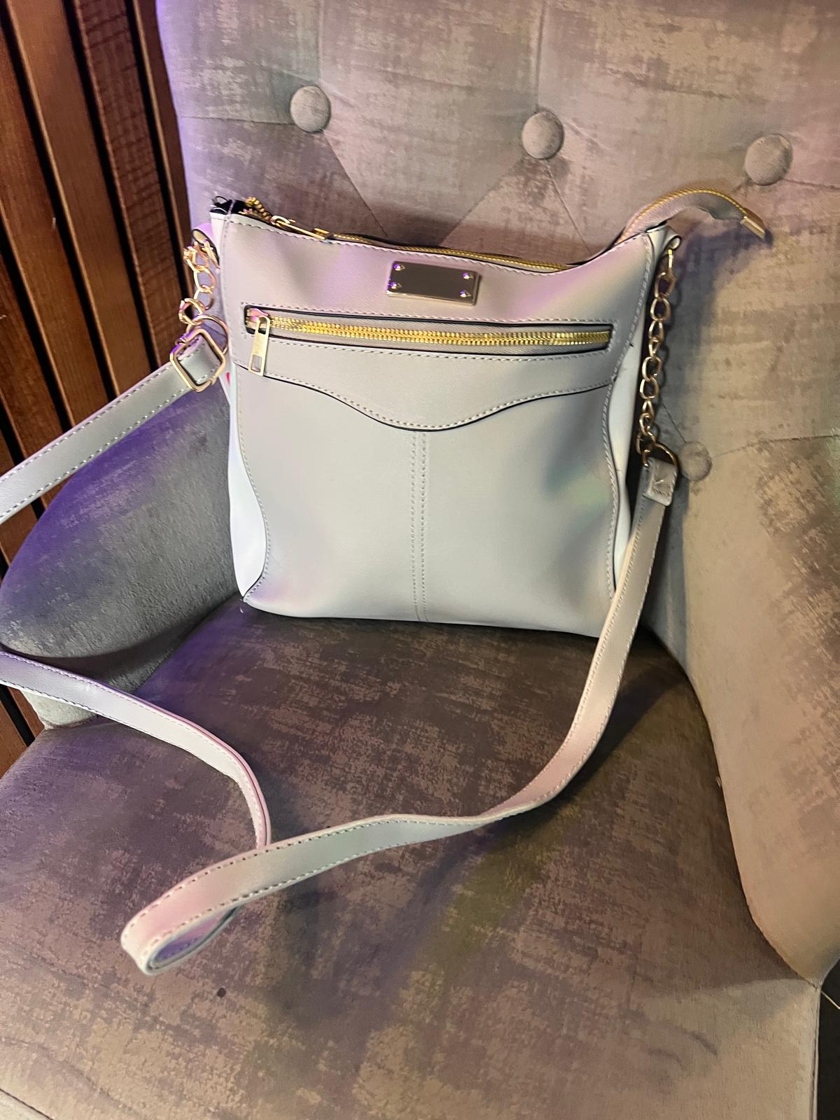 Nicole Brown Over The Shoulder HandBag In Grey And White With Gold Chain Detail (B8)